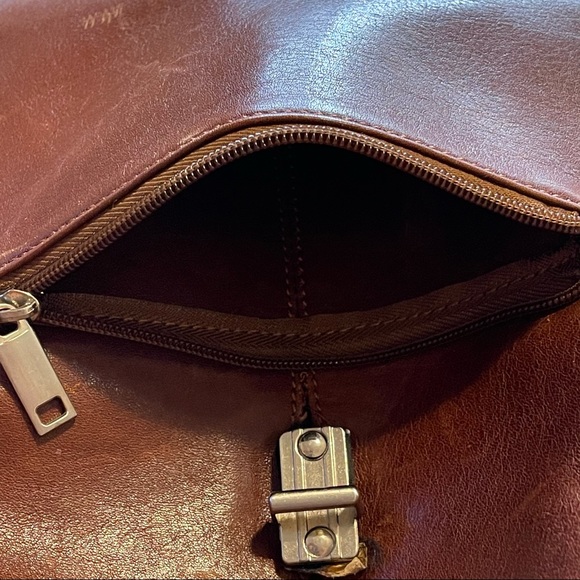 Wilson’s Genuine Leather Bag - Picture 8 of 12
